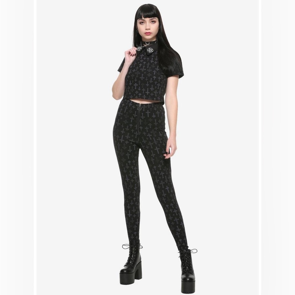 The Craft Cross O-Ring High-Waisted Leggings